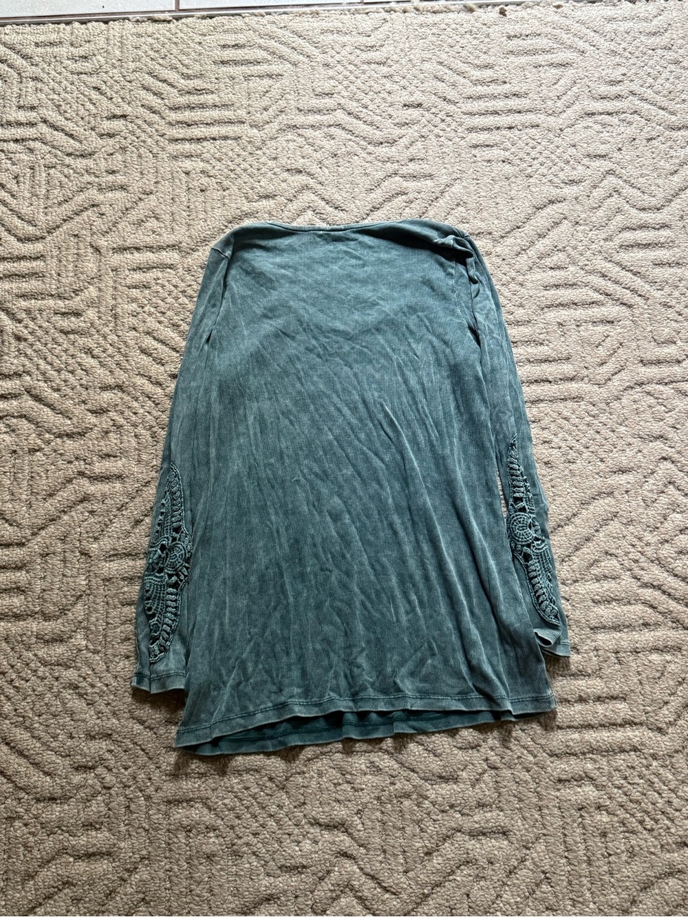 torrid Sage Green Long Sleeve Tunic with Crochet Detail - Picture 3 of 4